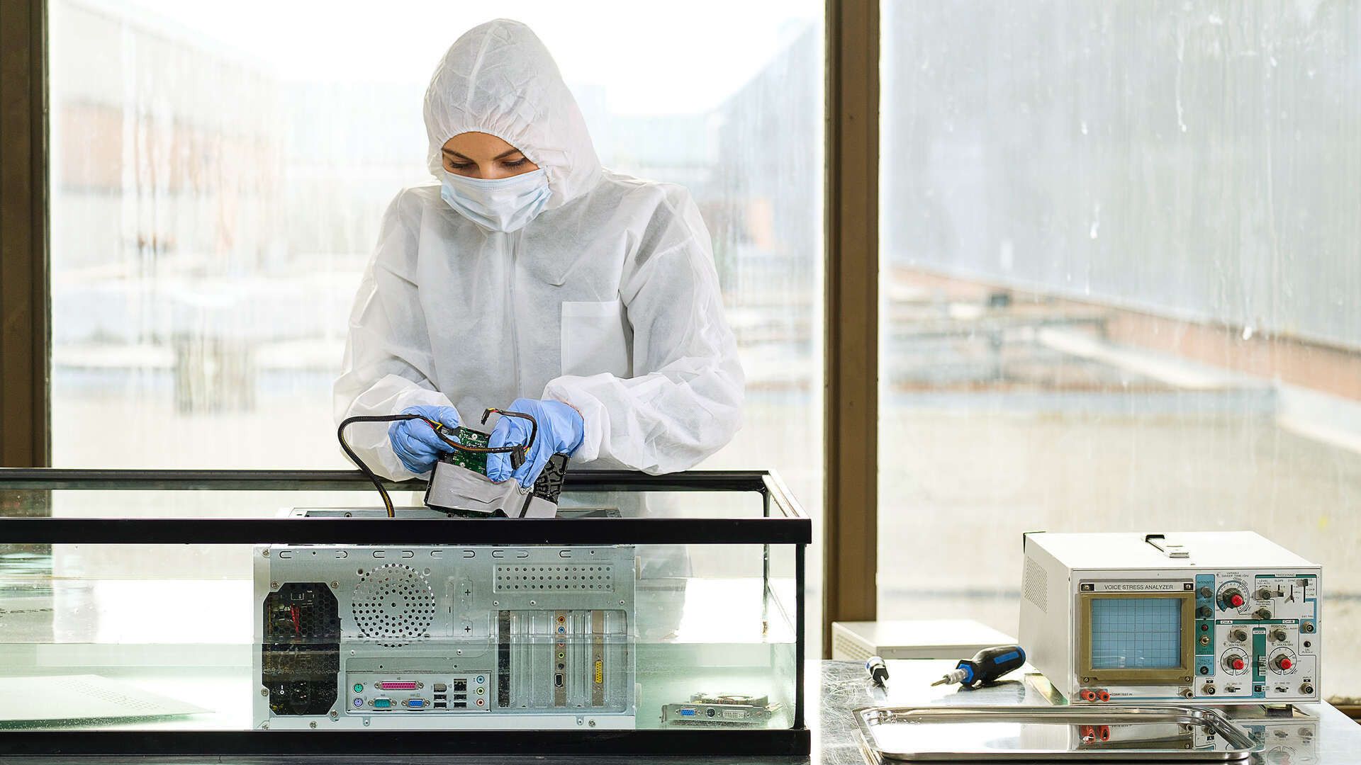 Disasters at Sea background