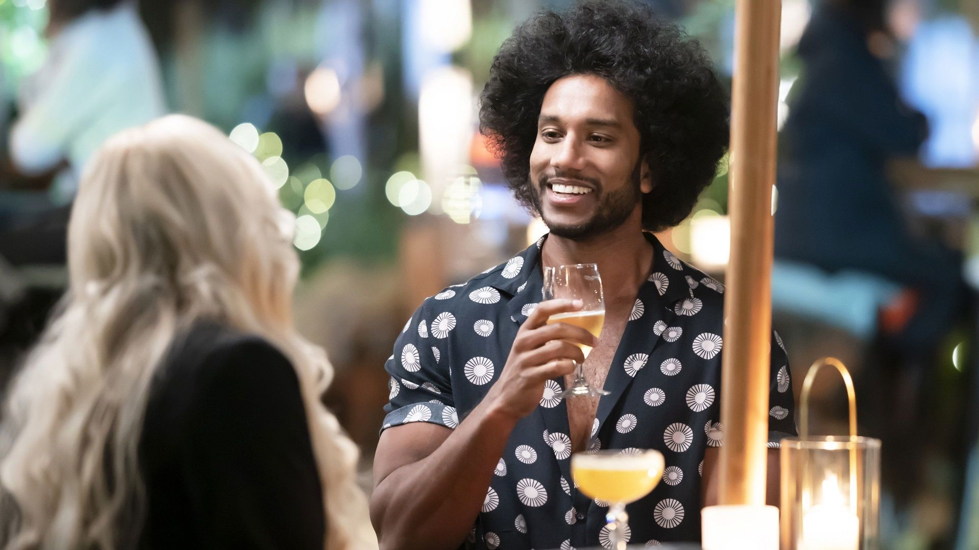 Love Triangle (AU) background