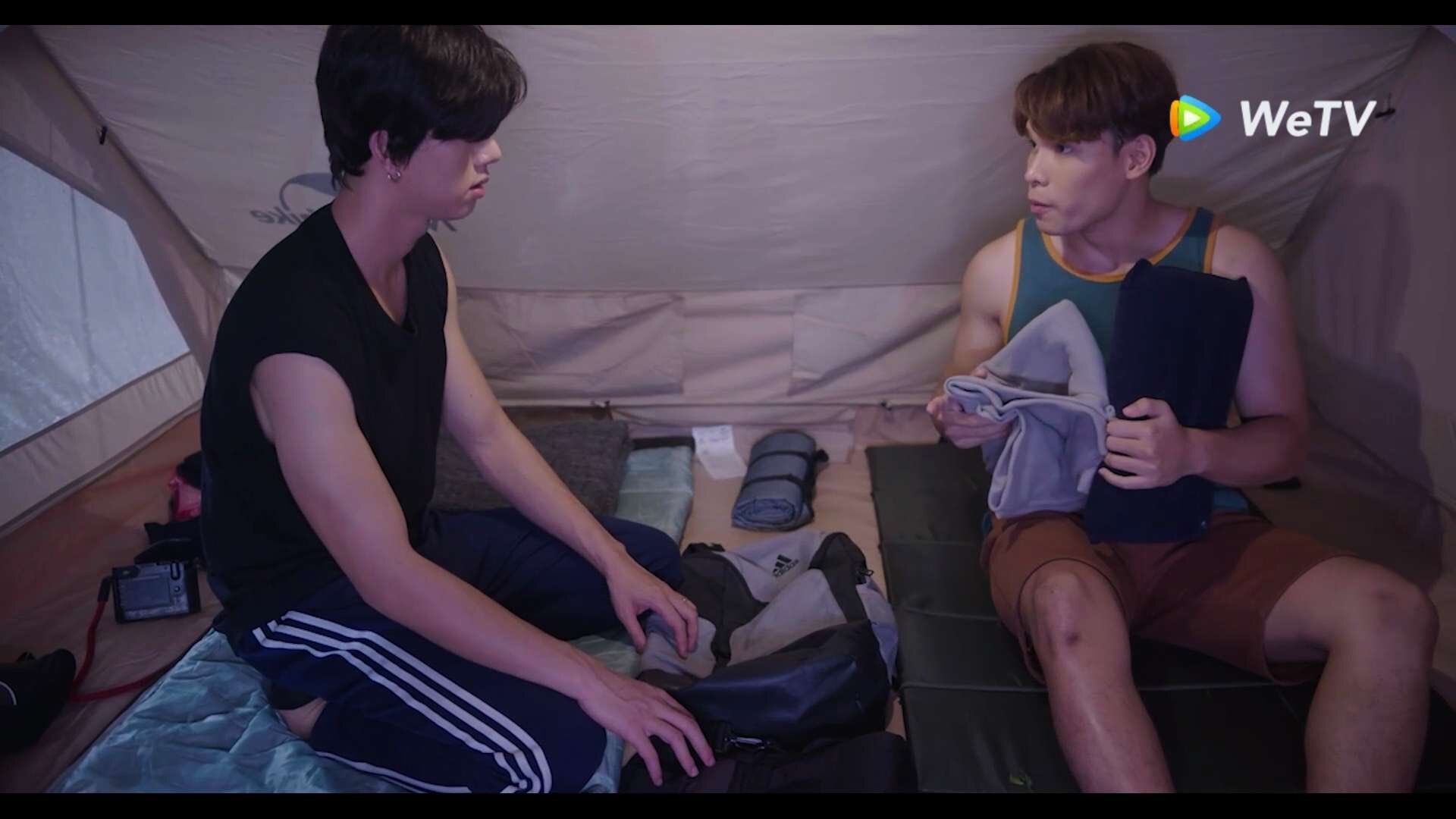 Love Syndrome III background