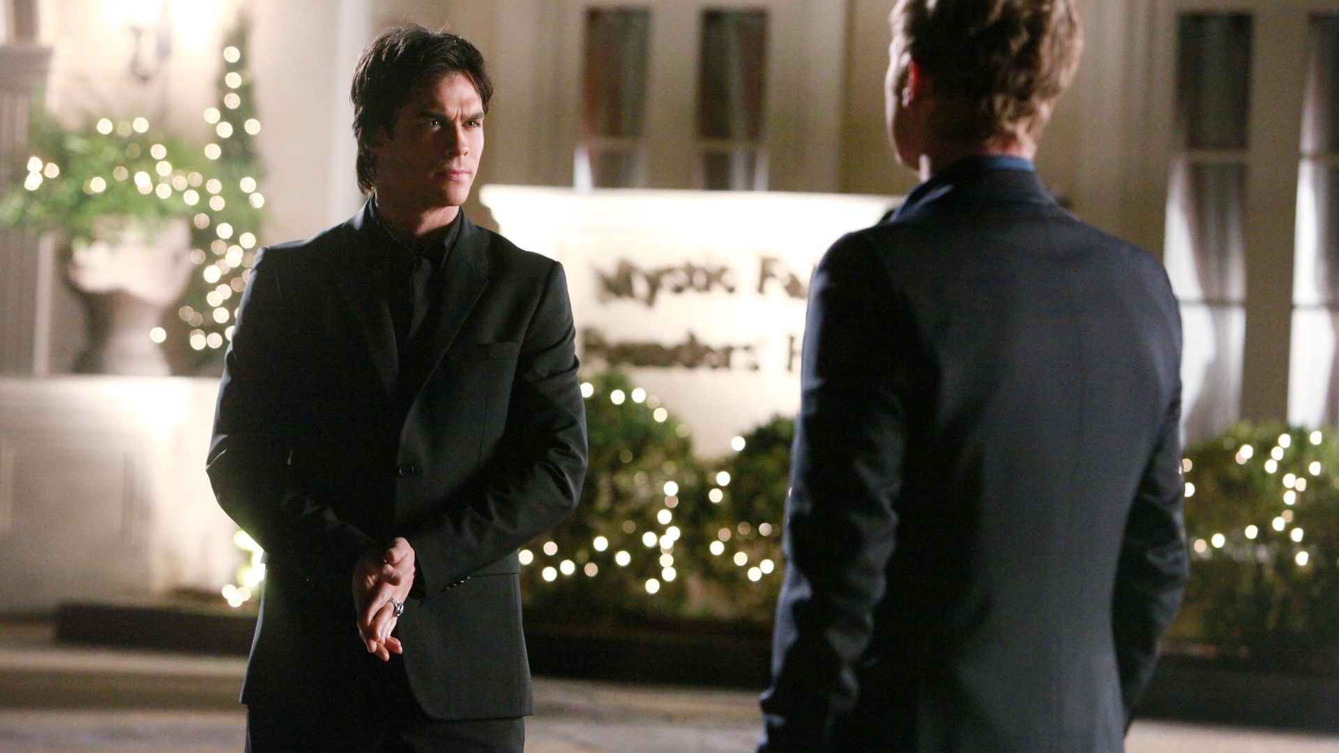 The Vampire Diaries background