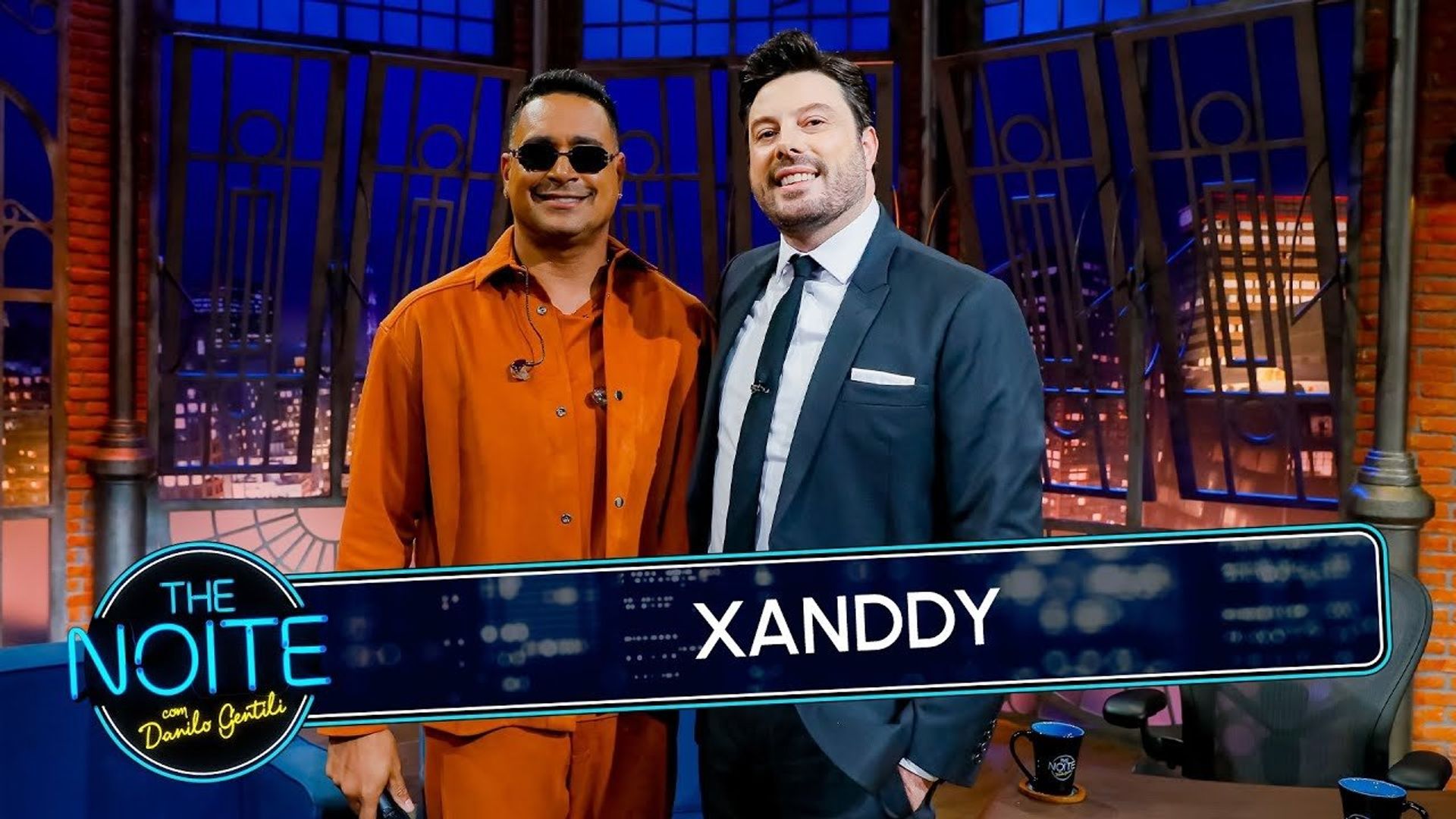 The Noite com Danilo Gentili background