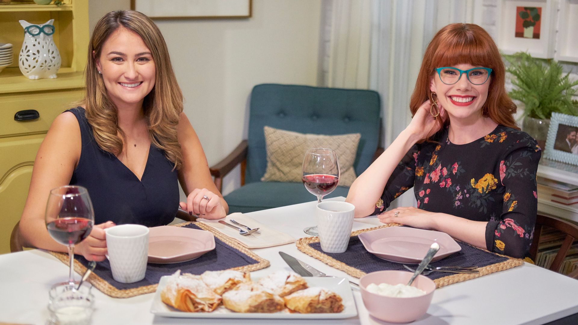 Mary's Kitchen Crush background