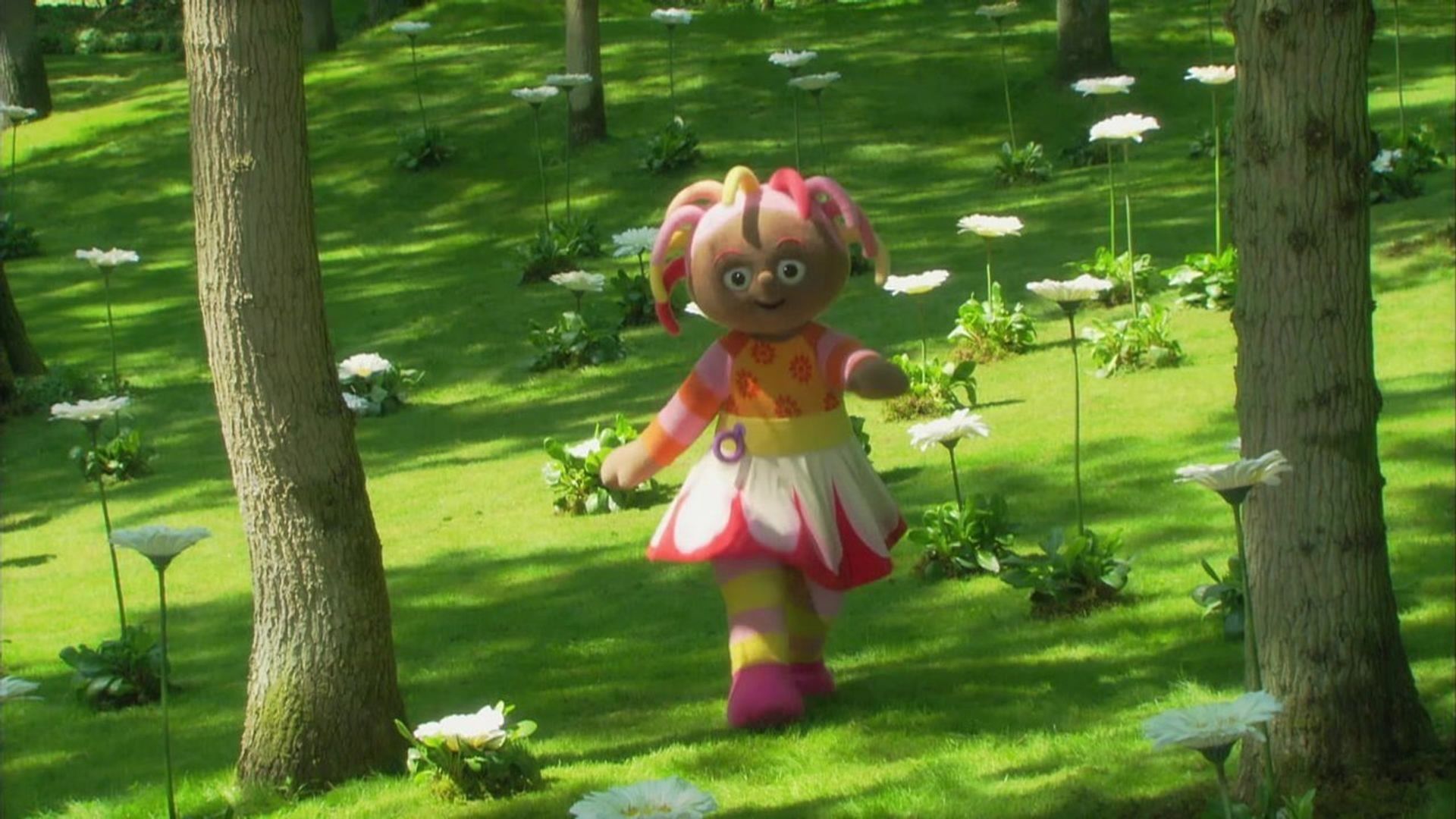 In the Night Garden... background