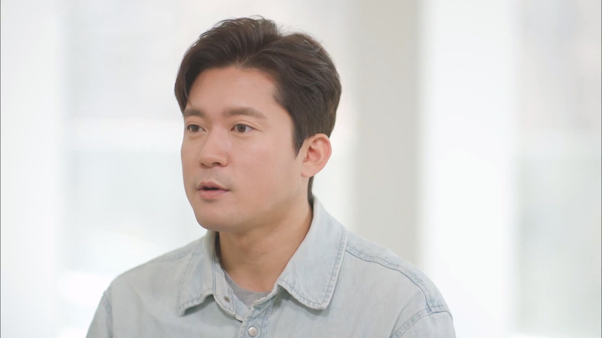 You Quiz on the Block background