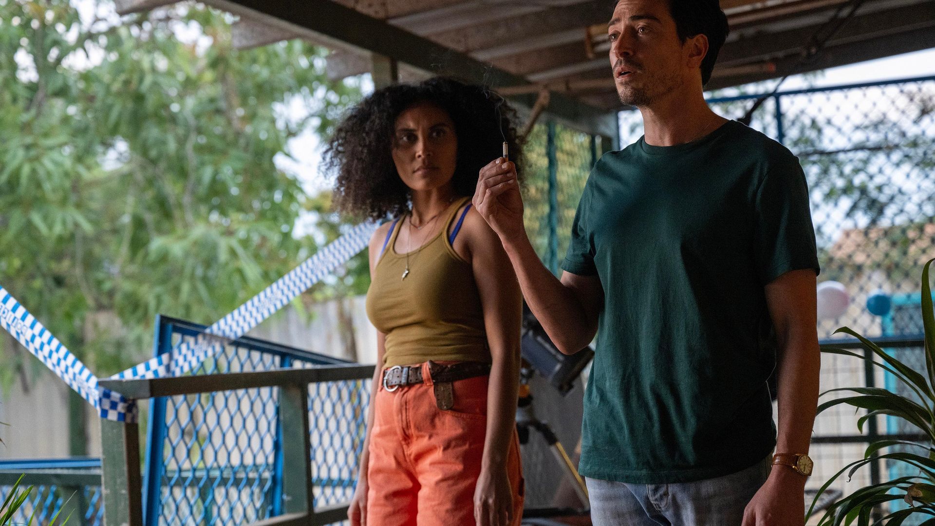 Population: 11 background