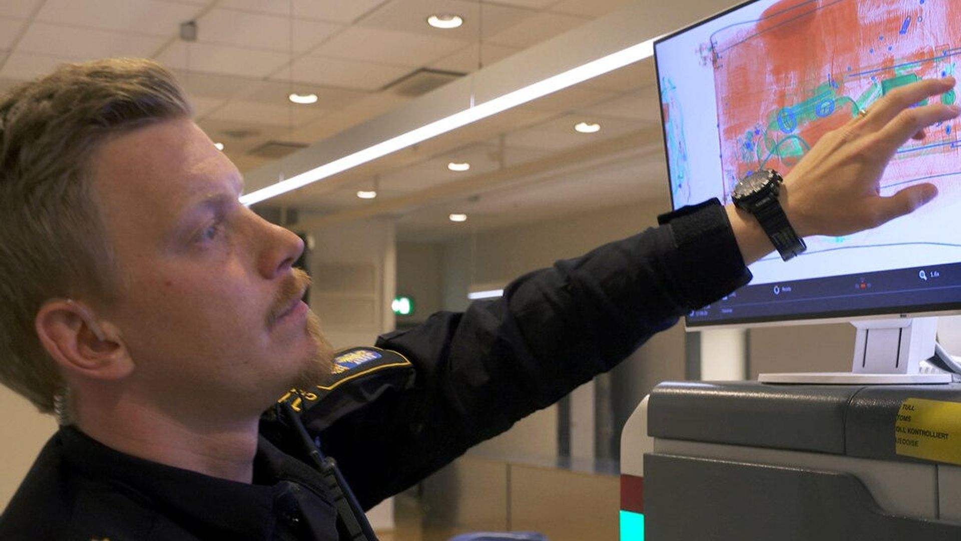 Border Control: Sweden background