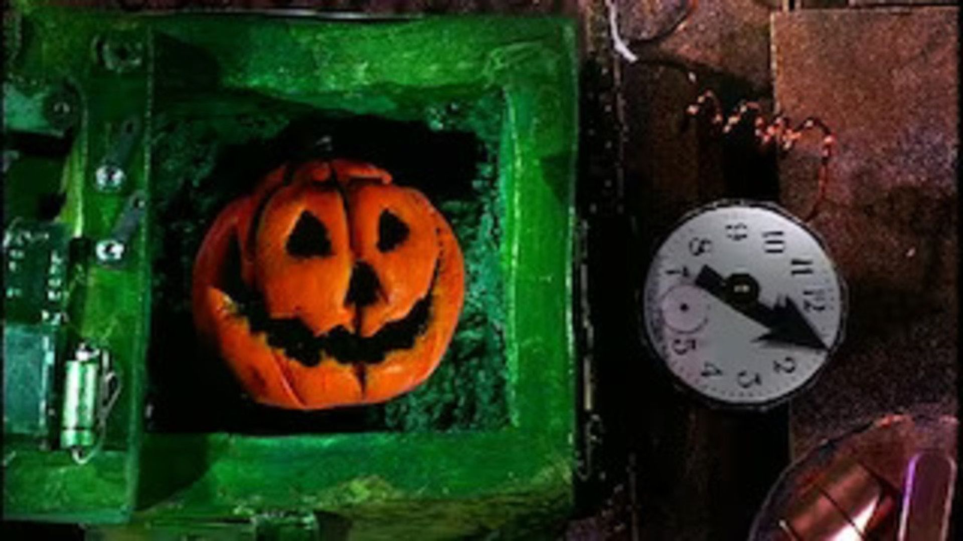 Crashbox background