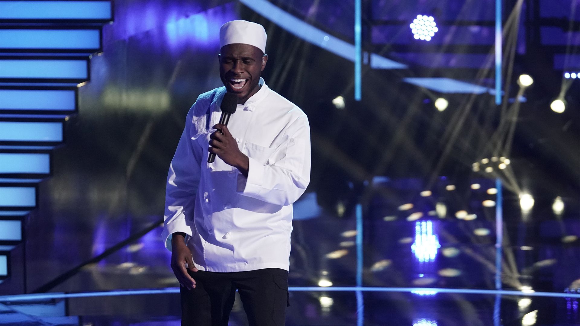 I Can See Your Voice background