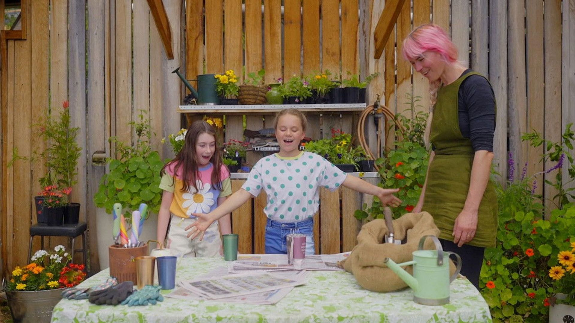 Gardening Australia Junior background