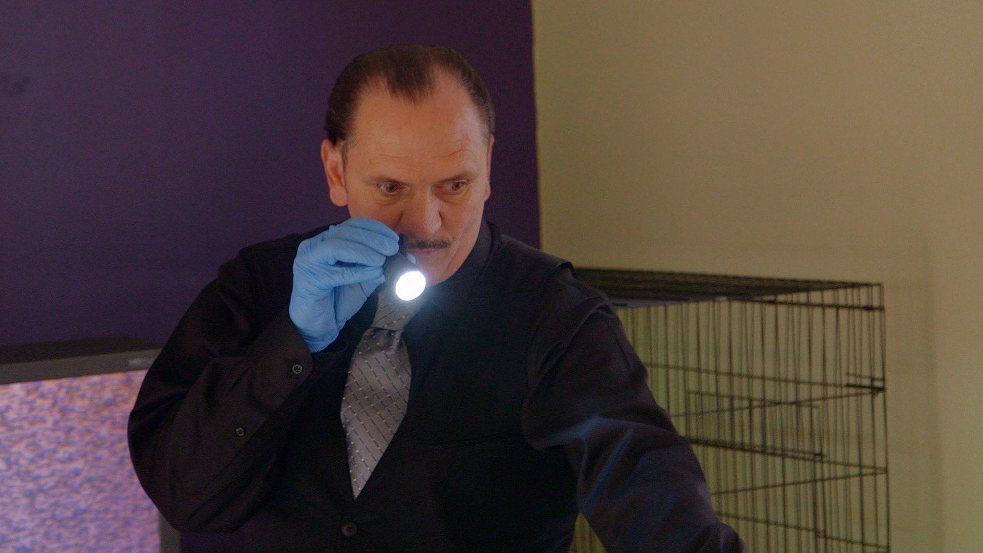 Dead Again background