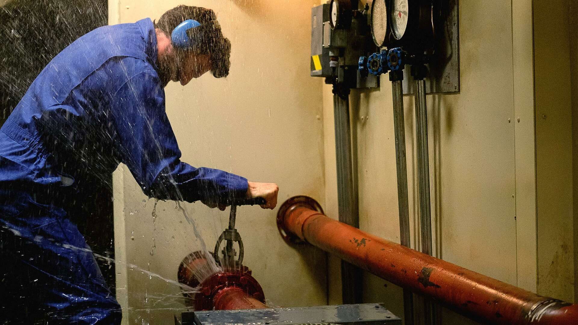 Disasters at Sea background