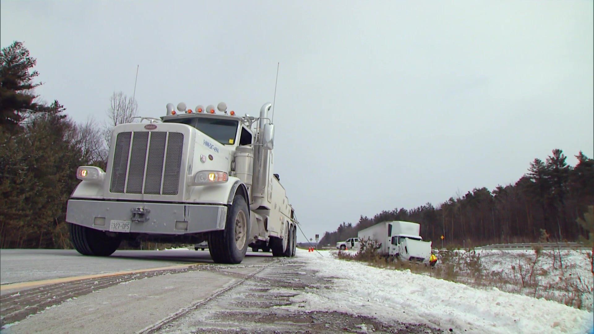 Heavy Rescue: 401 background