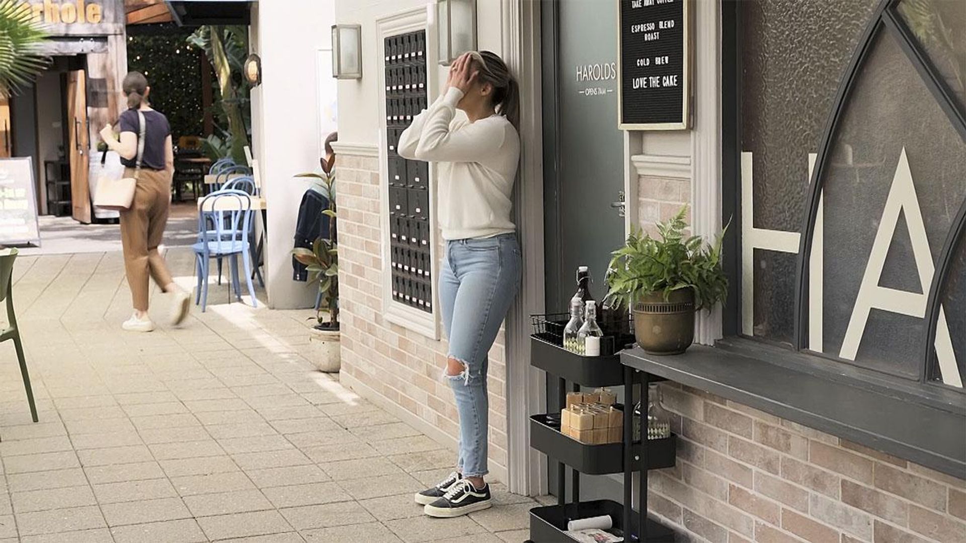 Neighbours background