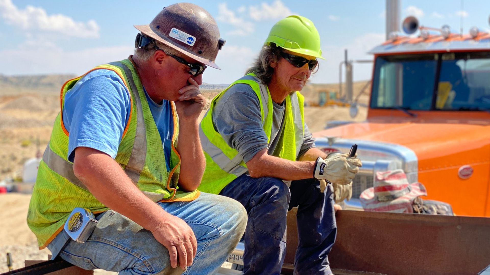 Gold Rush: Freddy Dodge's Mine Rescue background