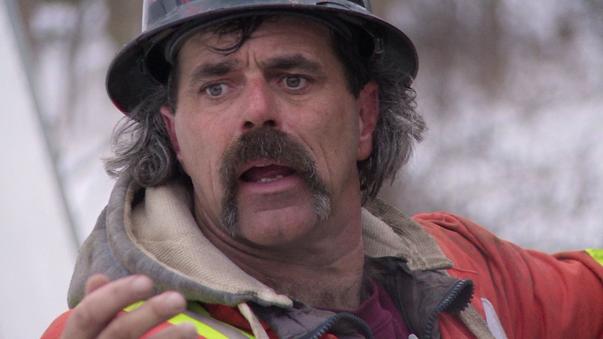 Heavy Rescue: 401 background