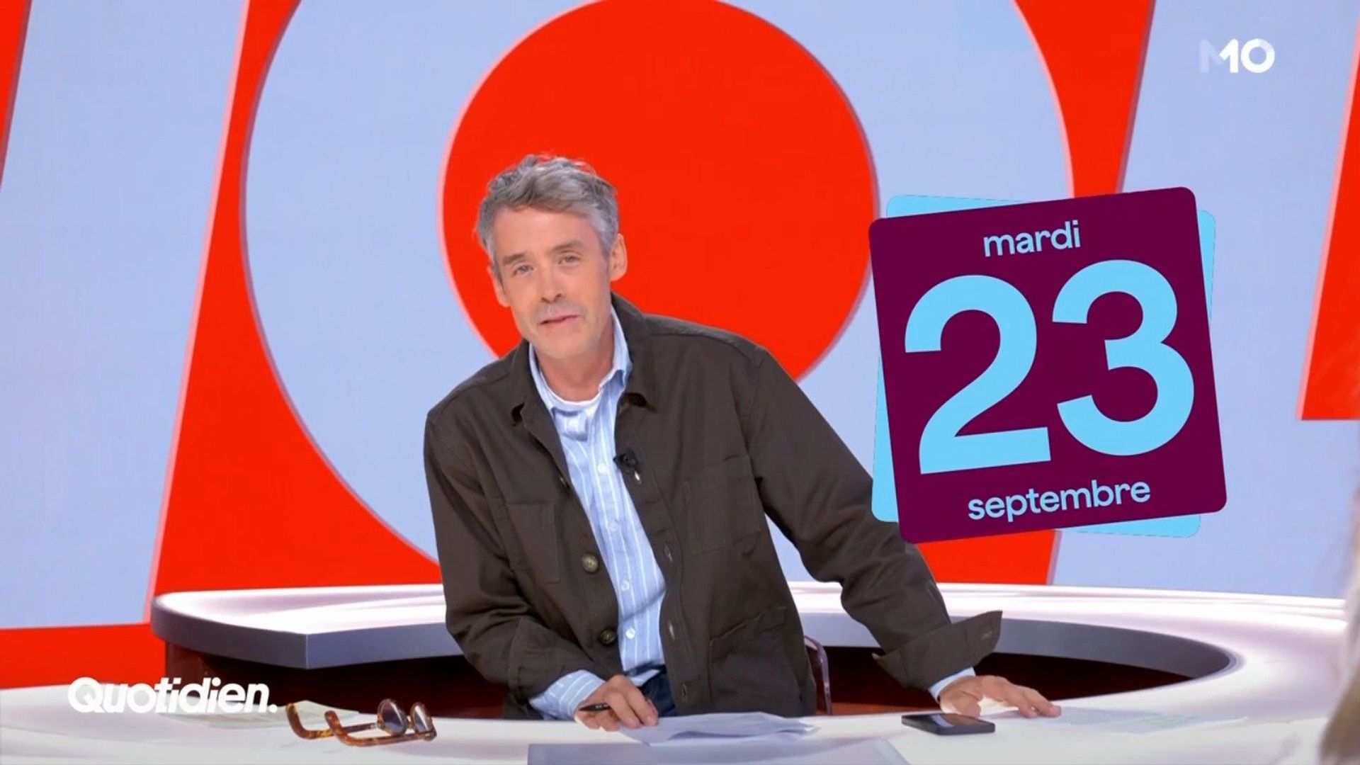 Quotidien background