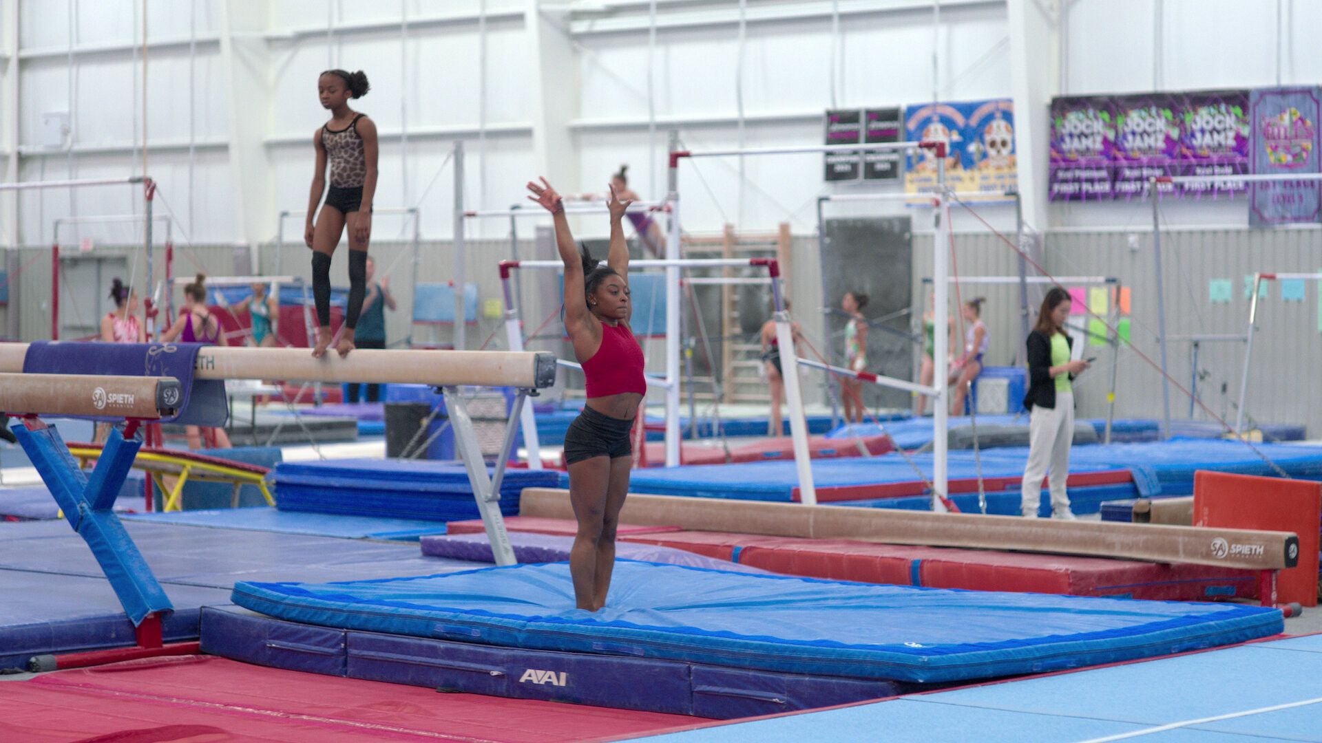 Simone Biles: Rising background