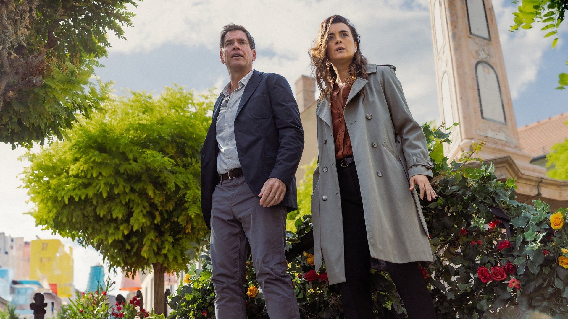 NCIS: Tony & Ziva background