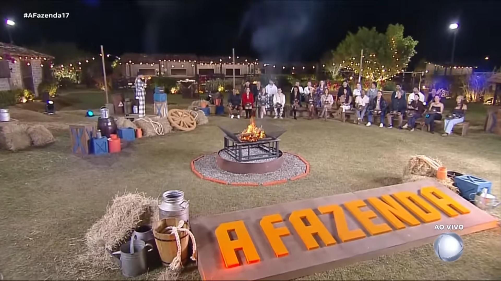 A Fazenda background