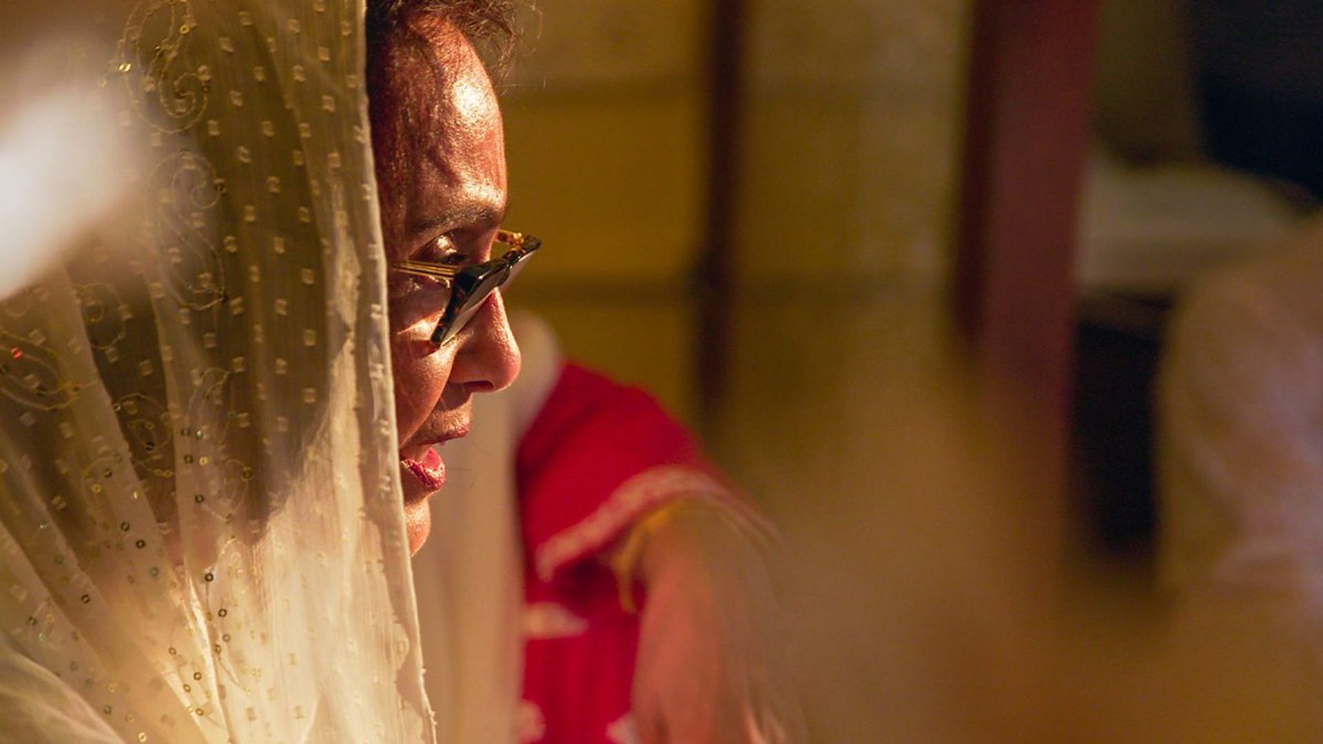 Death in Bollywood background