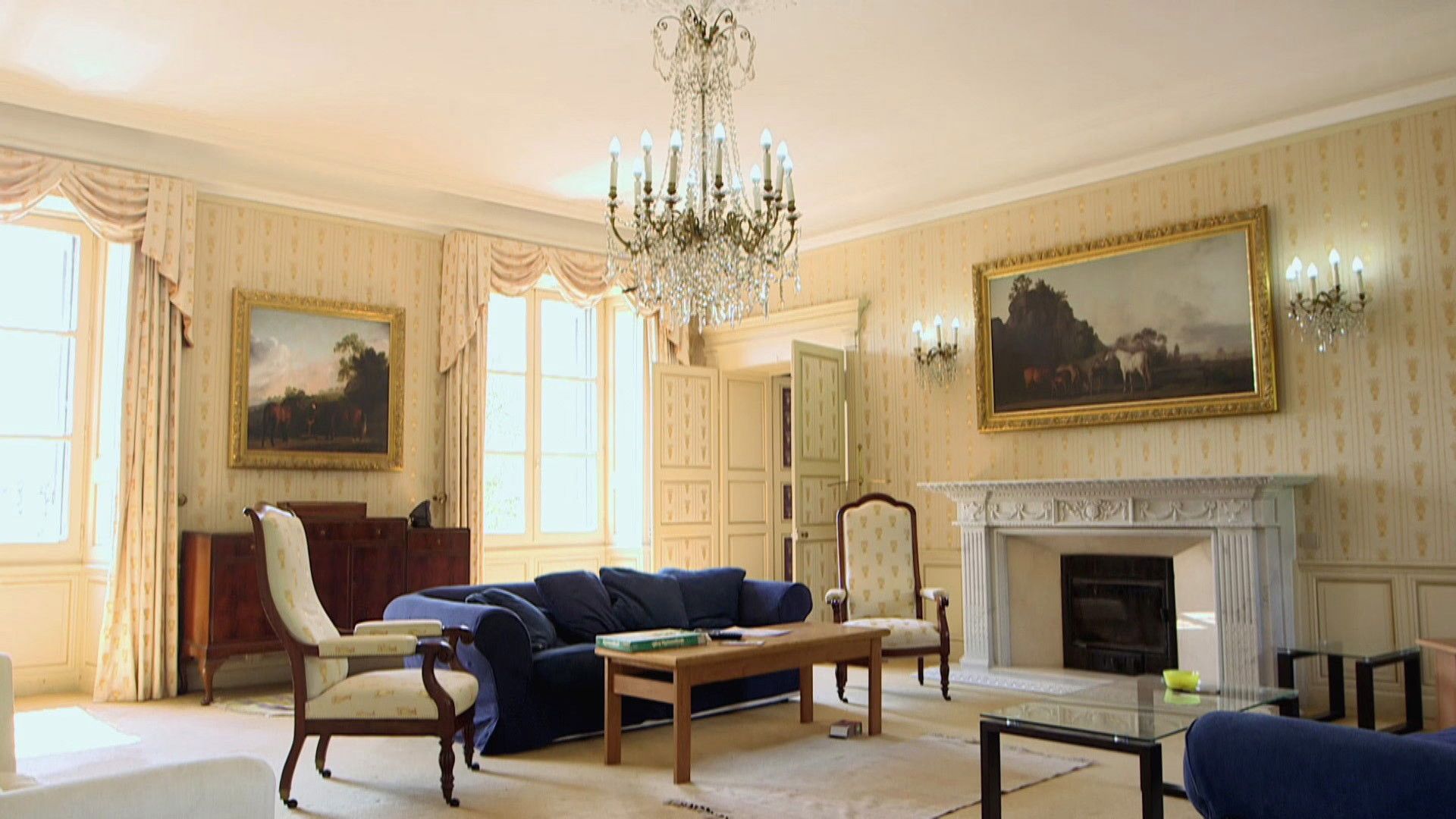 Escape to the Chateau DIY background