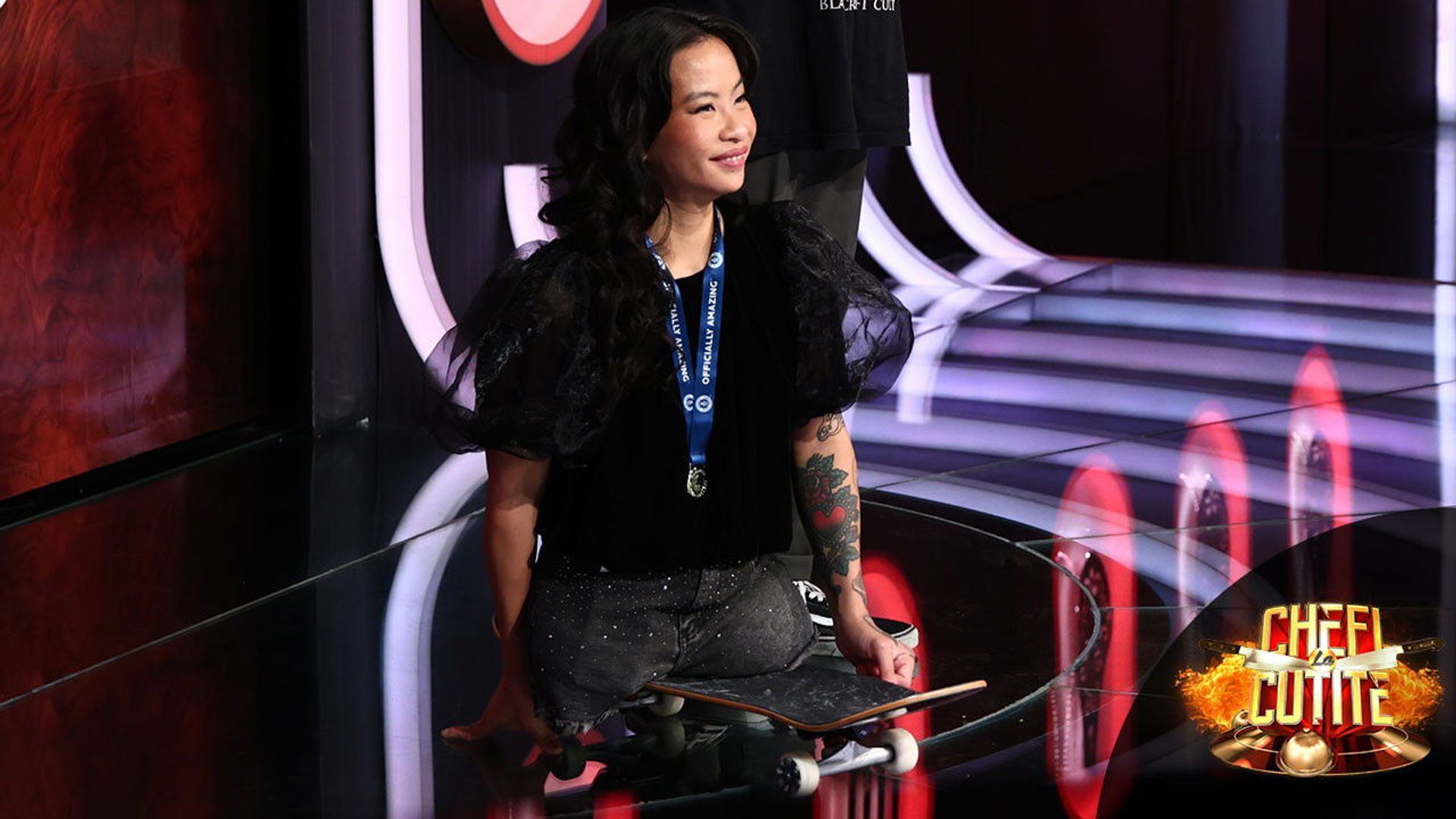 Chefi la Cutite background