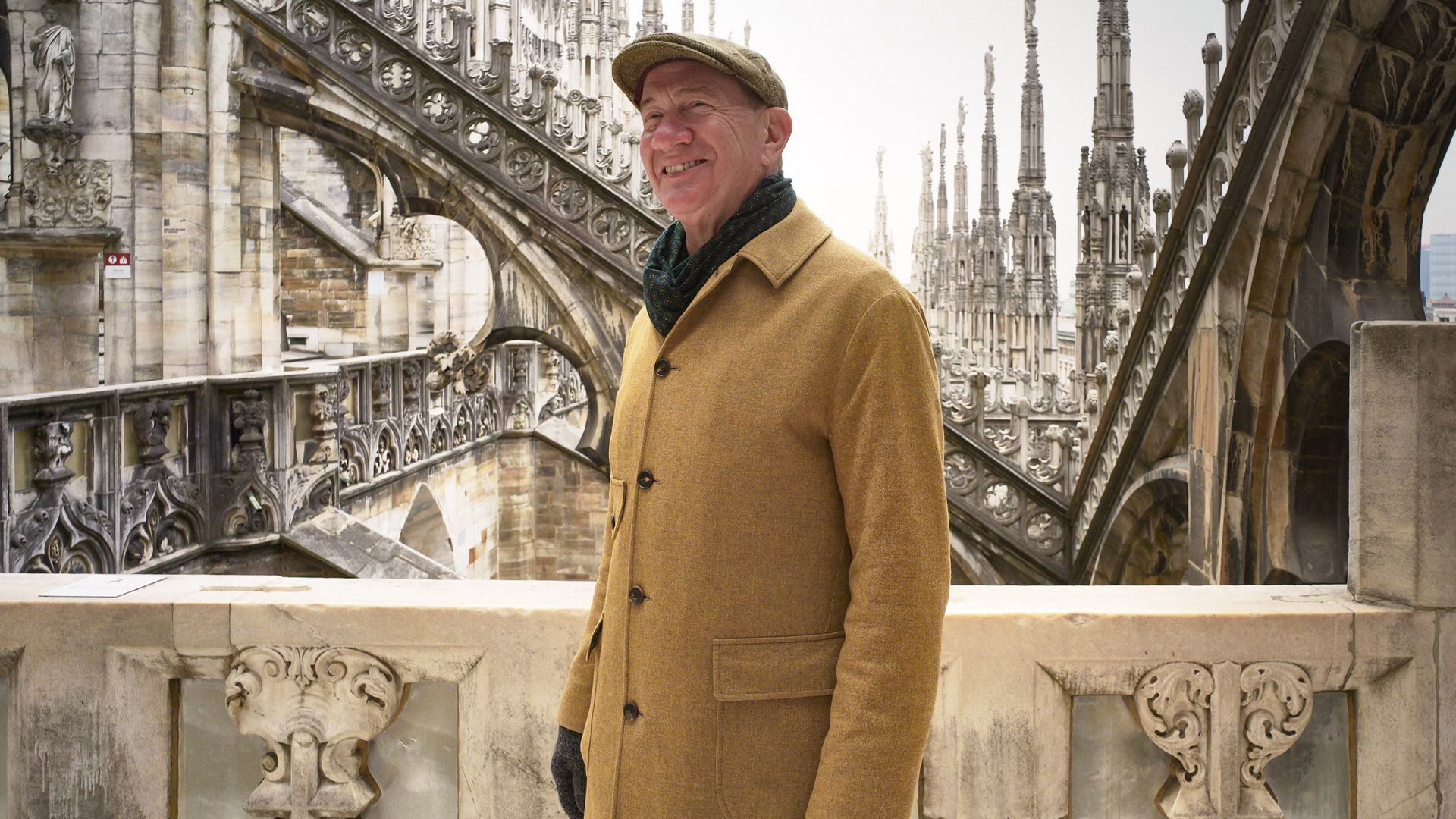 Michael Portillo's Long Weekends background