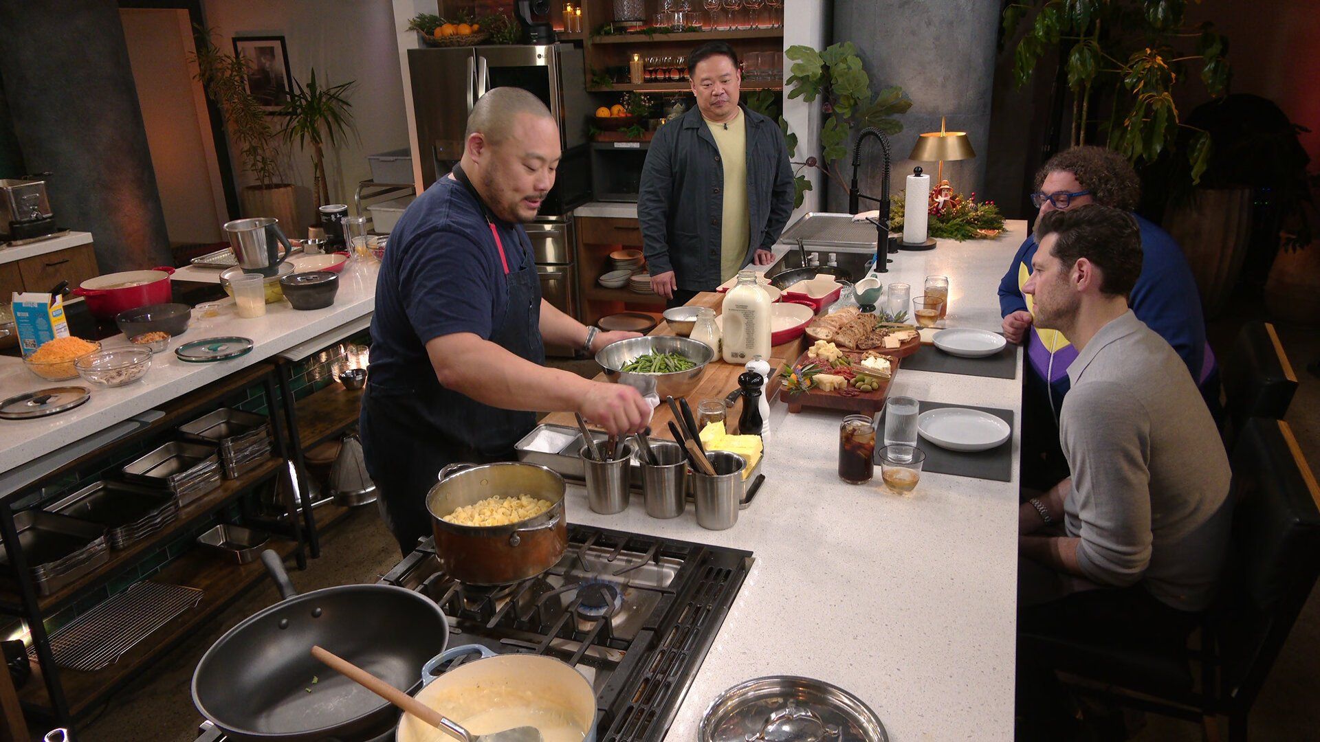 Dinner Time Live with David Chang background