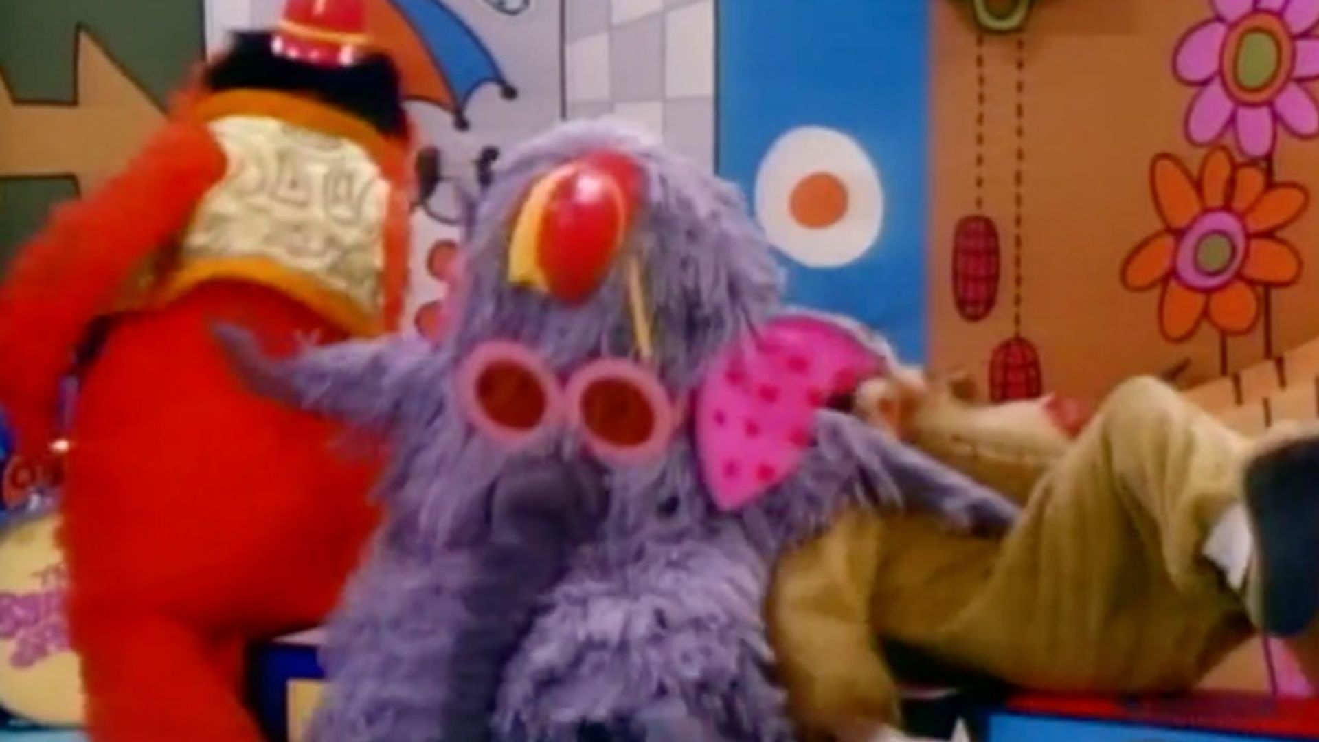The Banana Splits Adventure Hour background