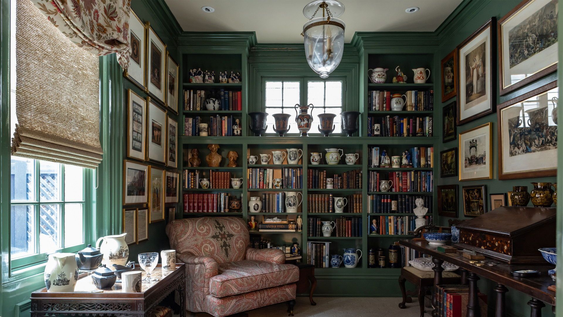 Classic Homes background