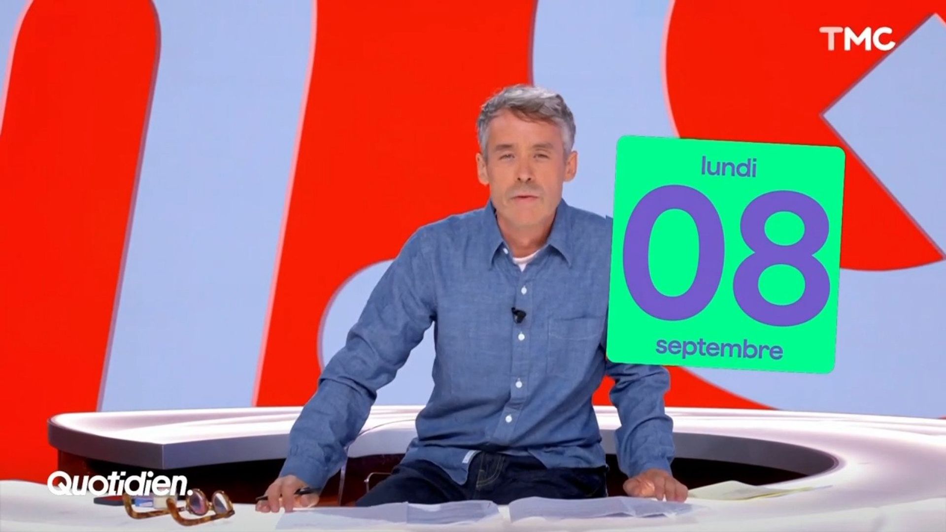 Quotidien background