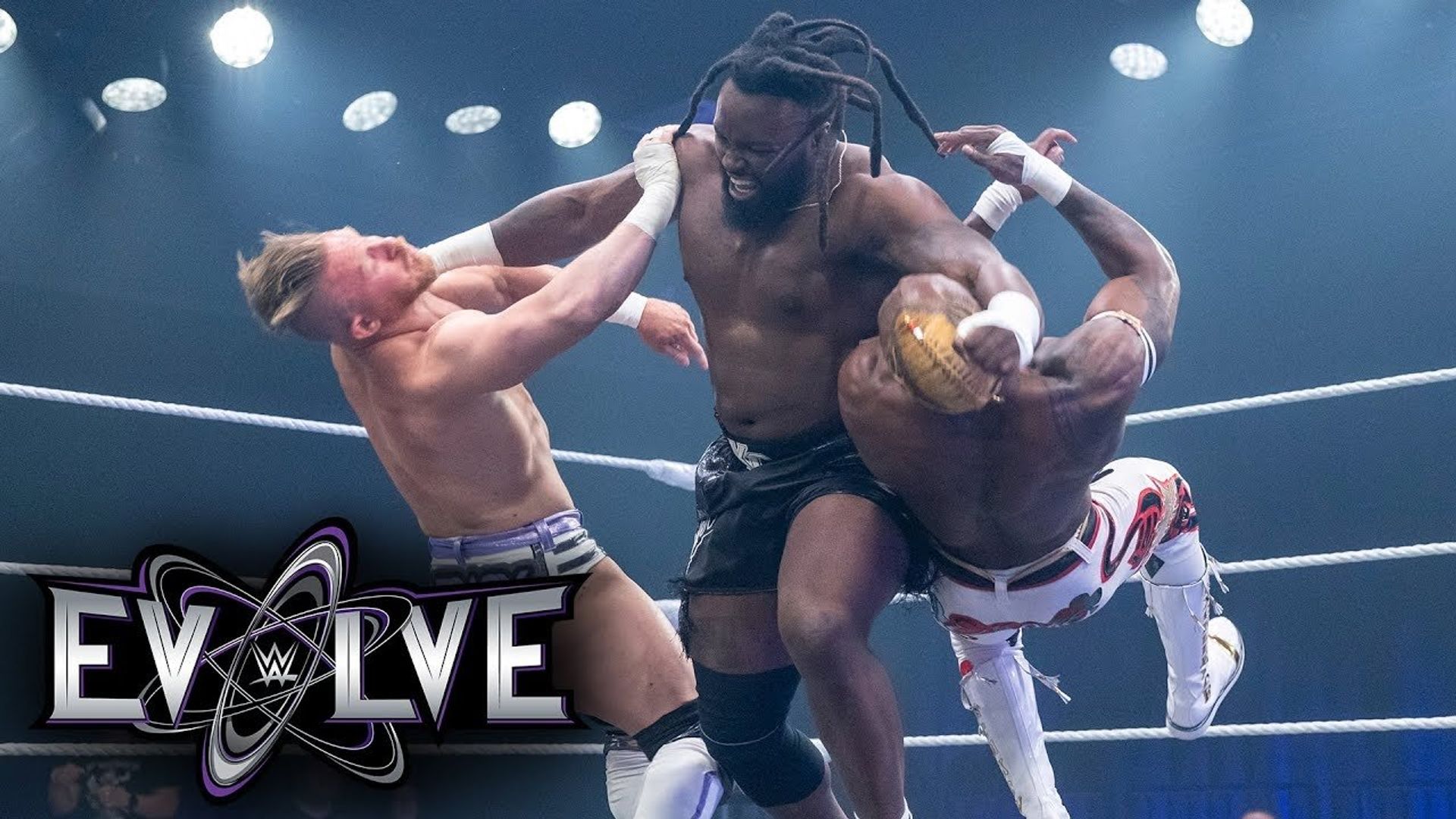 WWE Evolve background