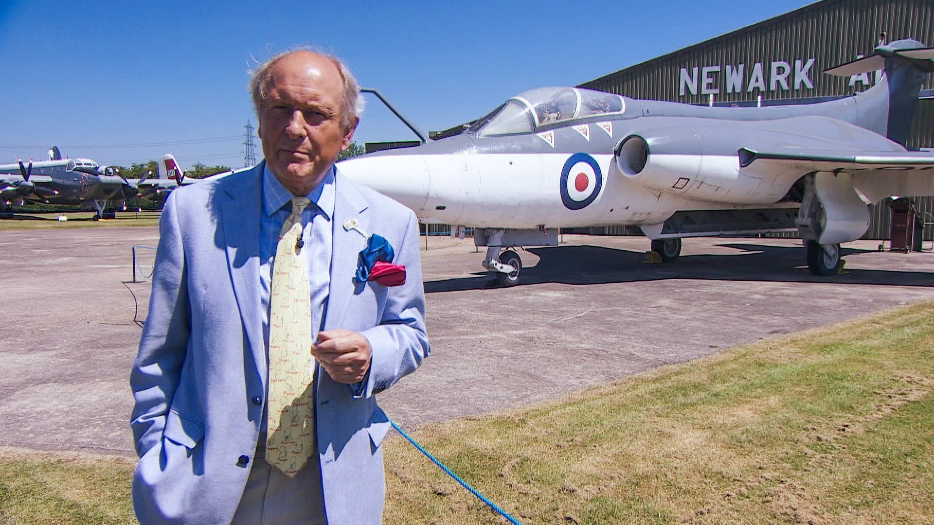 Bargain Hunt background
