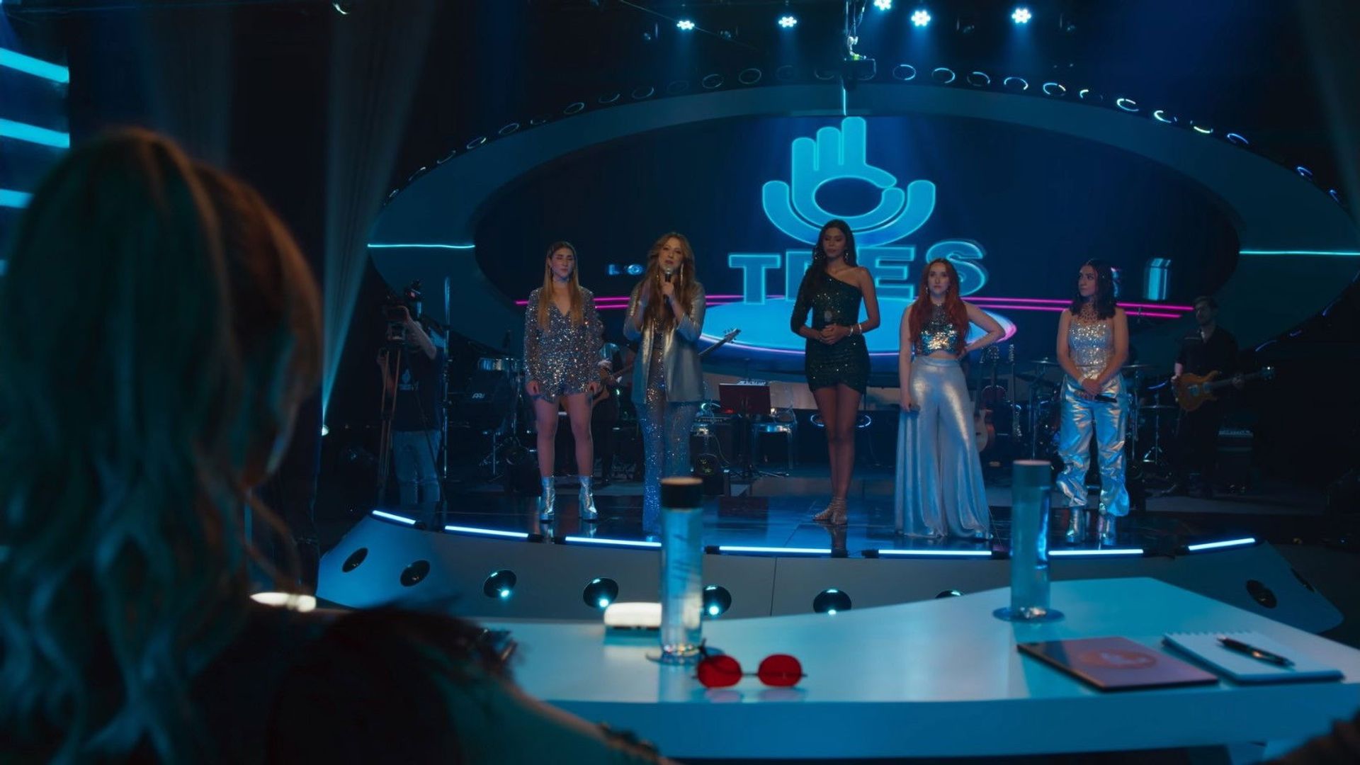 Ventino. El precio de la gloria background