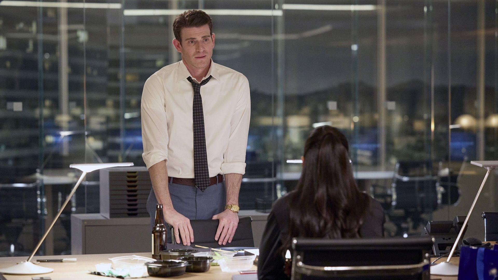 Suits: L.A. background