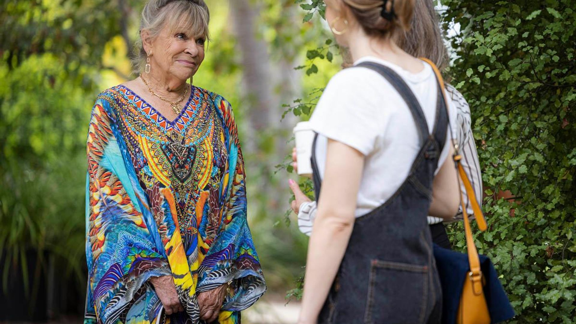 Neighbours background