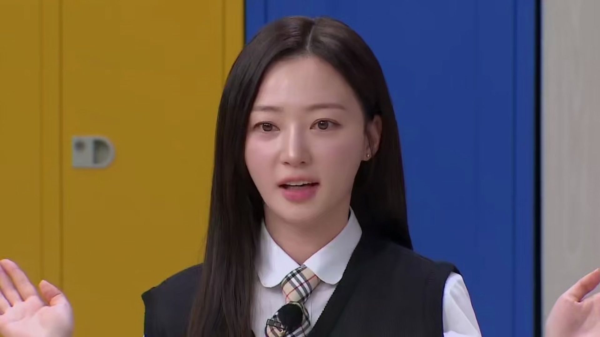 Knowing Bros background