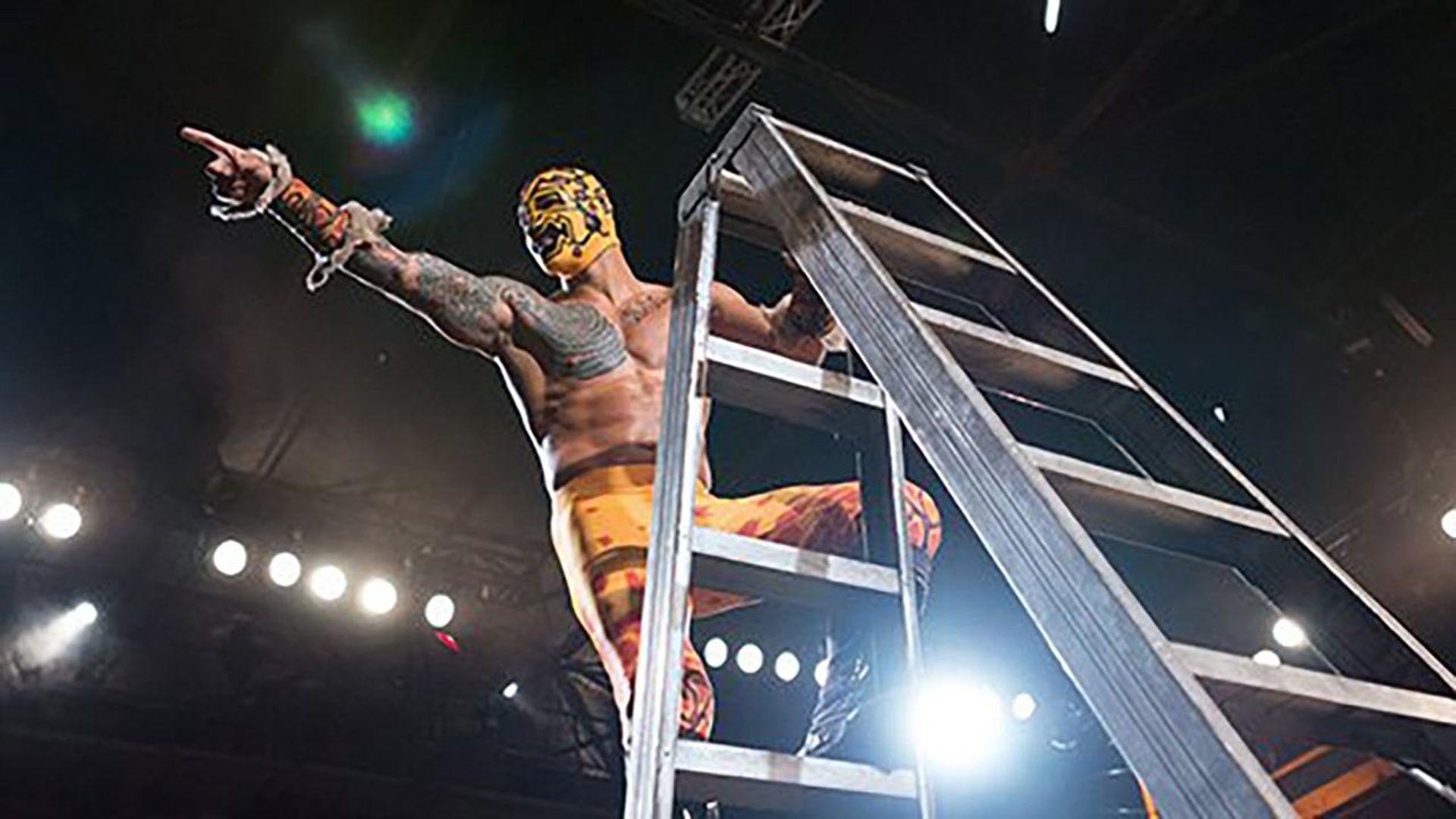 Lucha Underground background