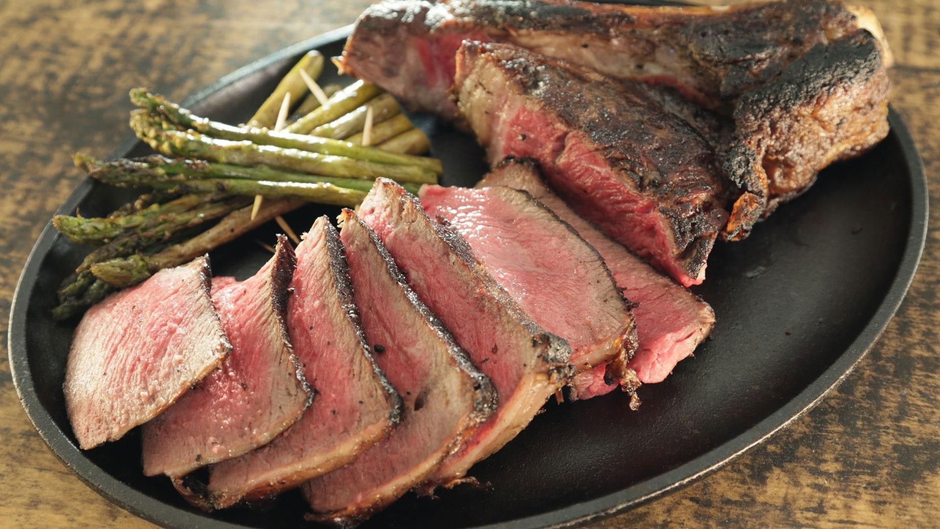 Steven Raichlen's Project Smoke background