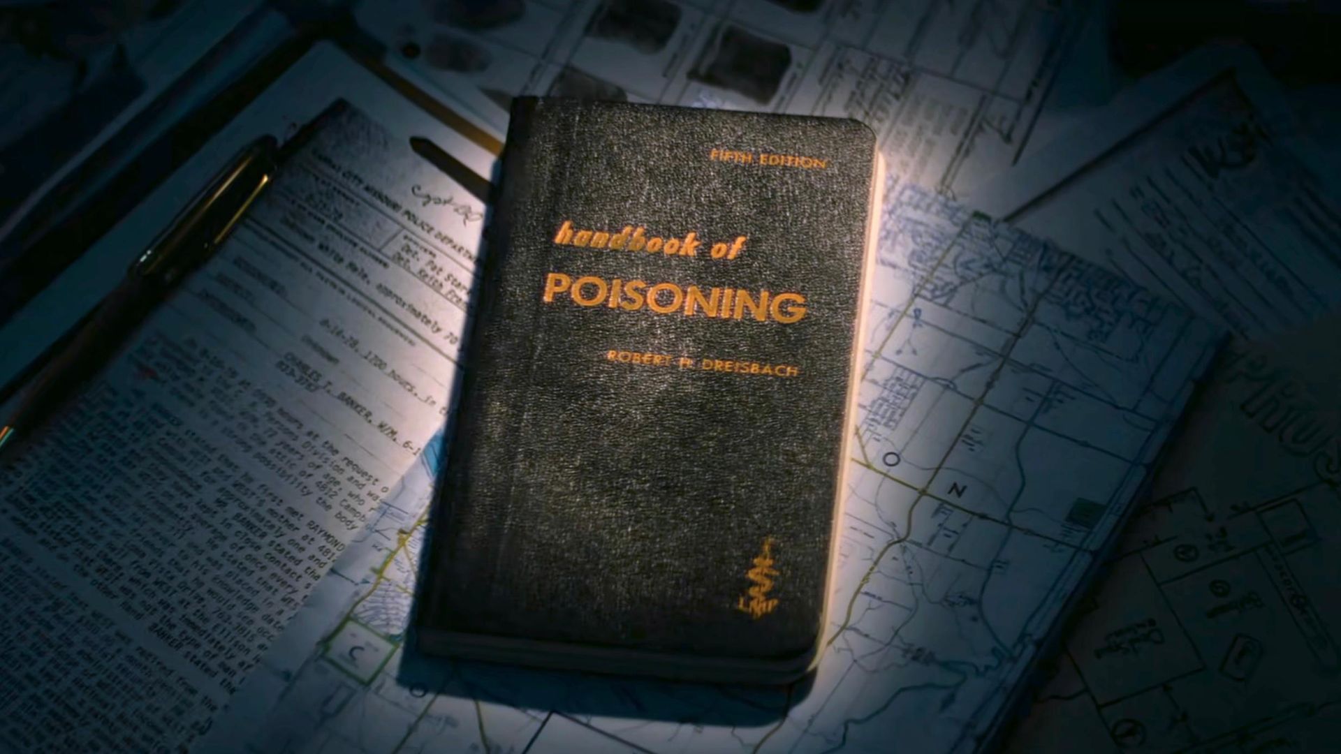 Cold Case: The Tylenol Murders background