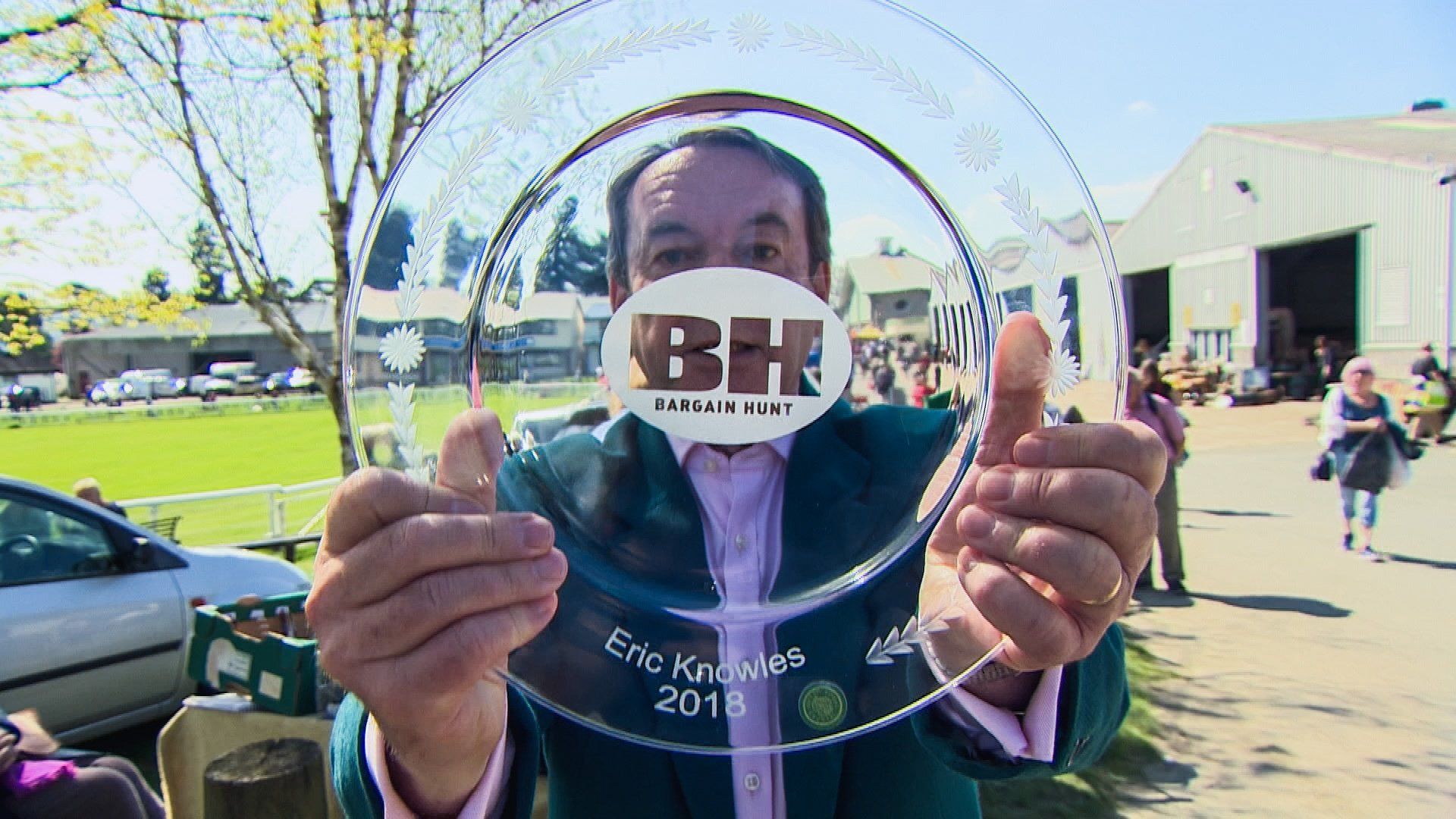 Bargain Hunt background