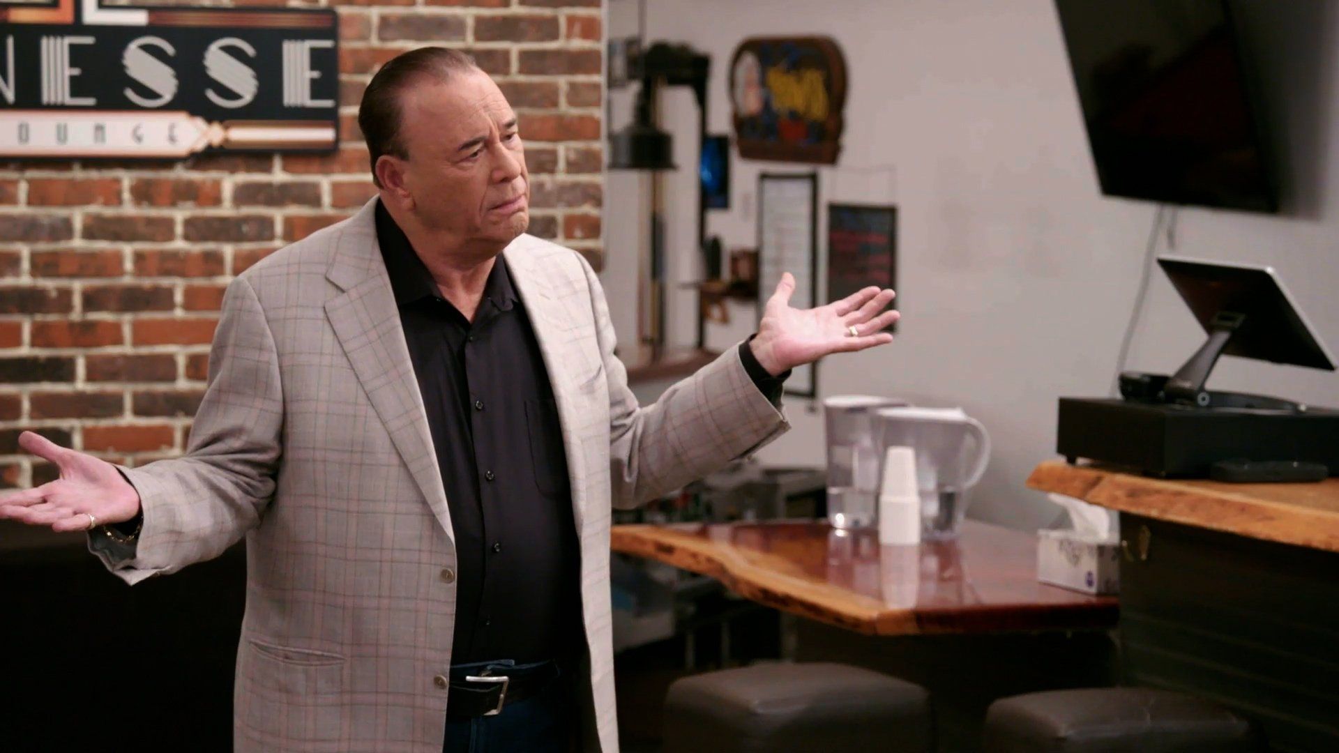 Bar Rescue background
