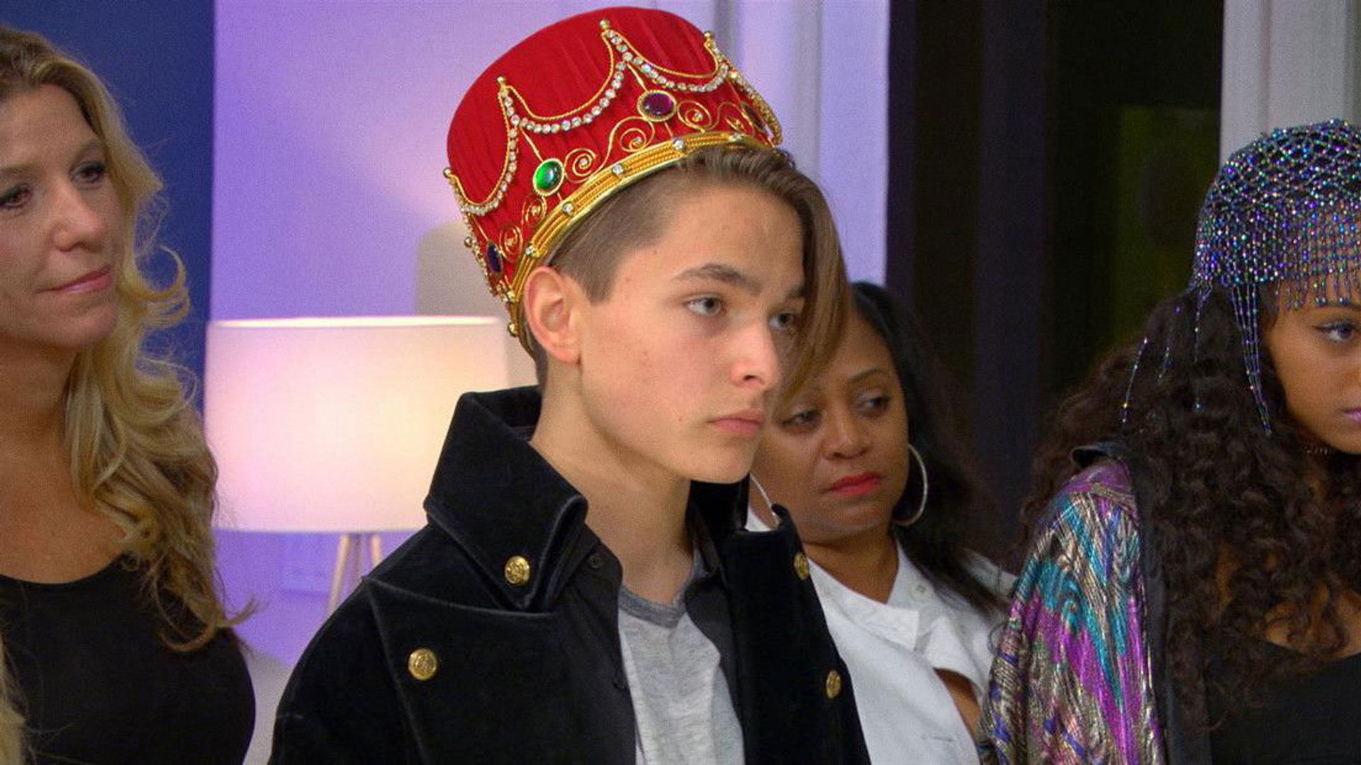 The Pop Game background