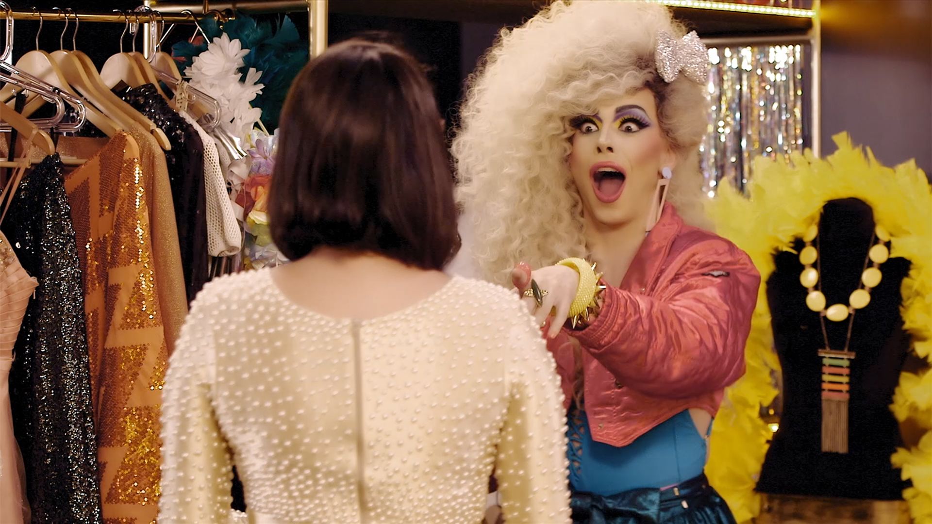 Drag Me as a Queen background