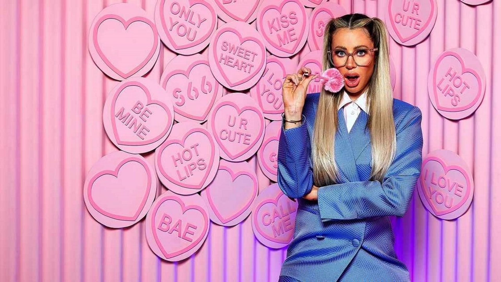Olivia Attwood: Getting Filthy Rich background