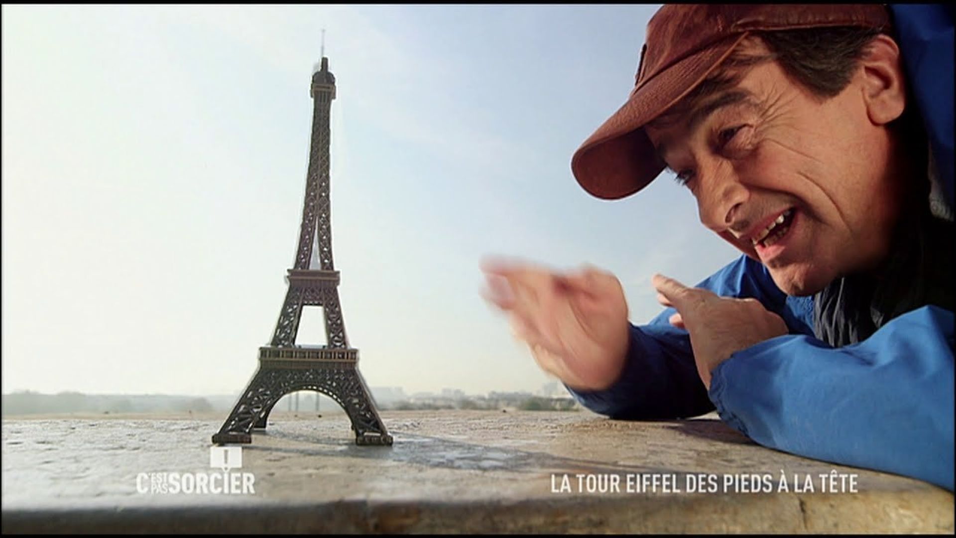 C'est pas sorcier background