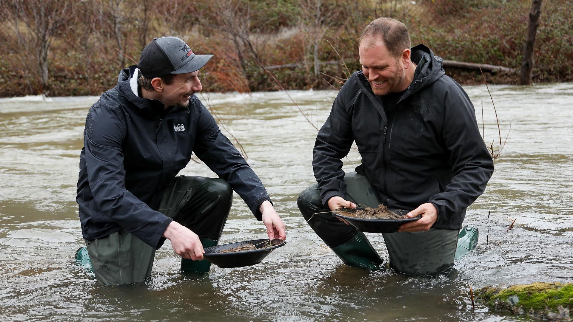 Expedition Unknown background