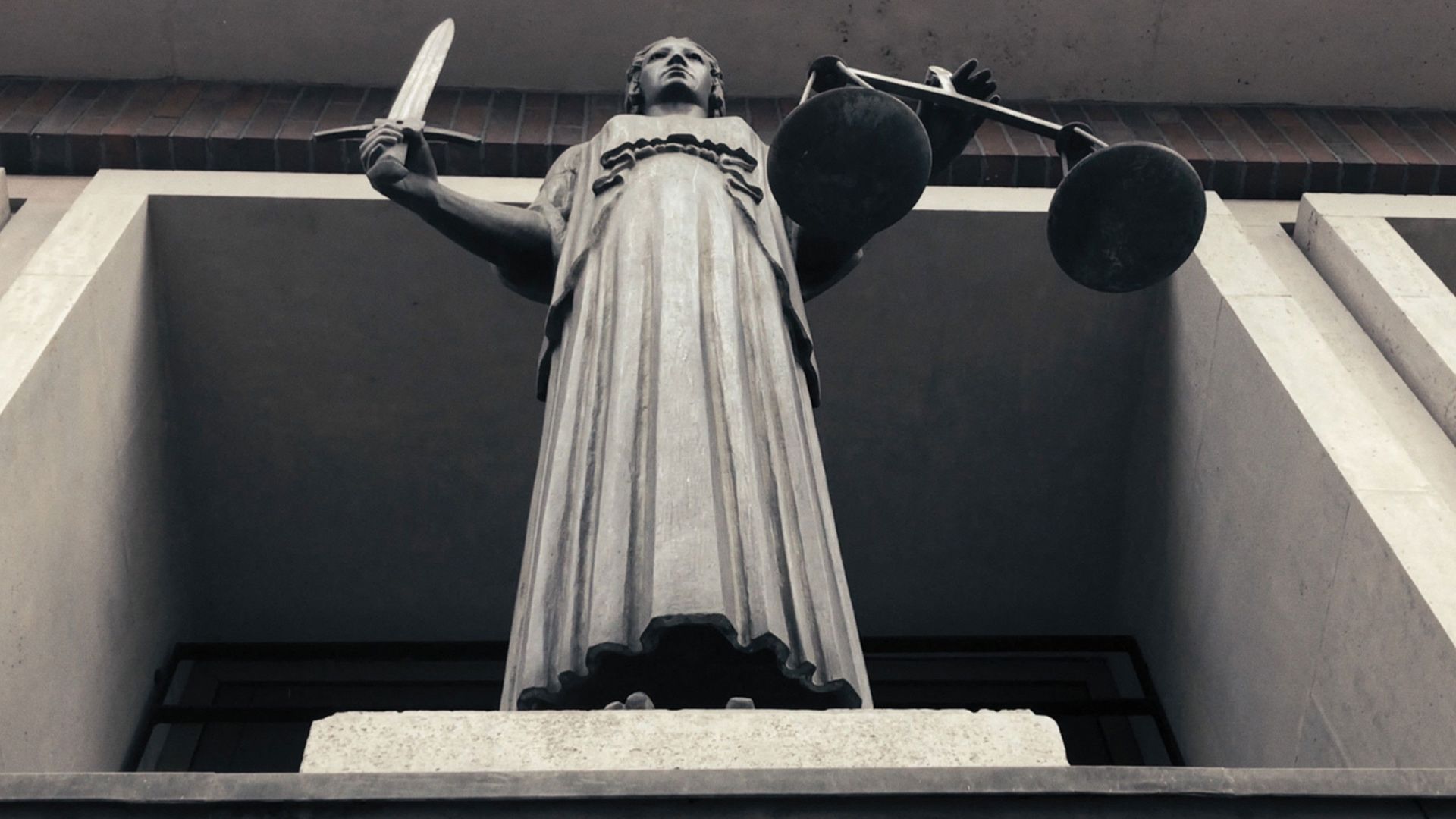 The Ruling Class background