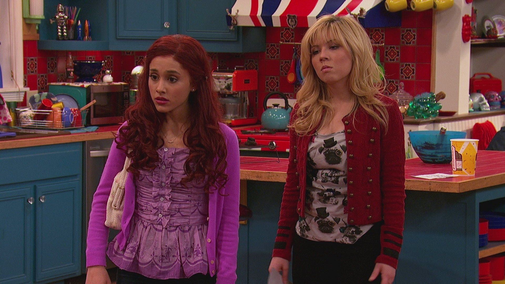 Sam & Cat background