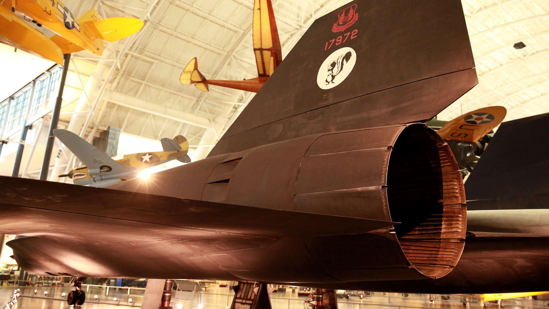 Planes That Changed the World background